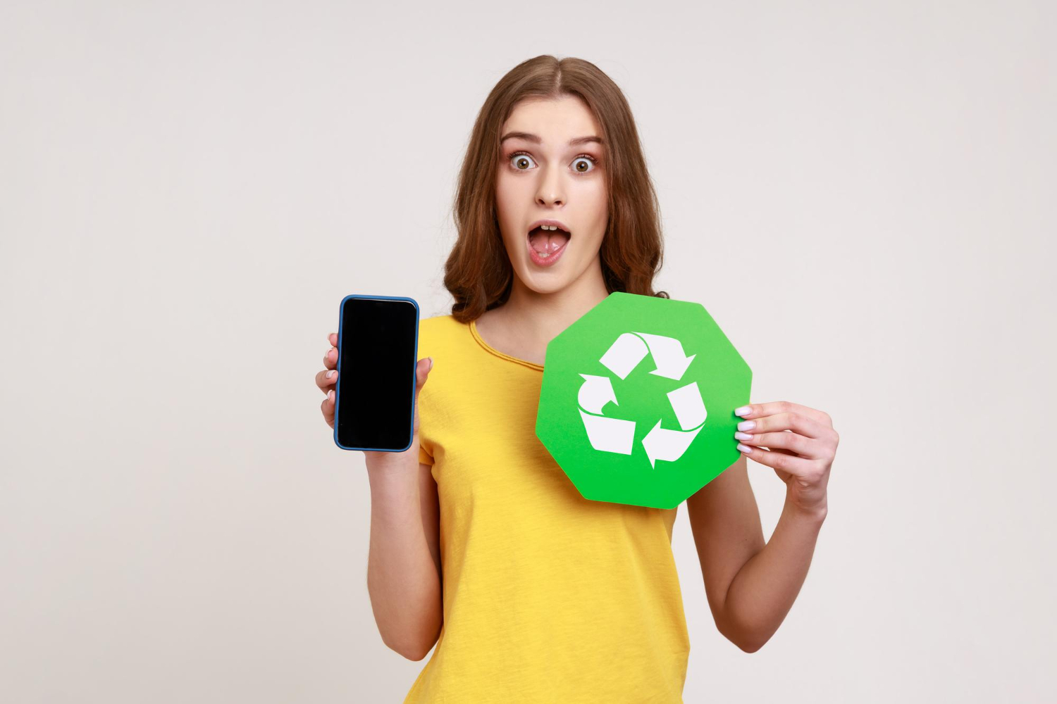 Onde descartar celular velho? A solução definitiva com a Electro-Tec Reciclagem